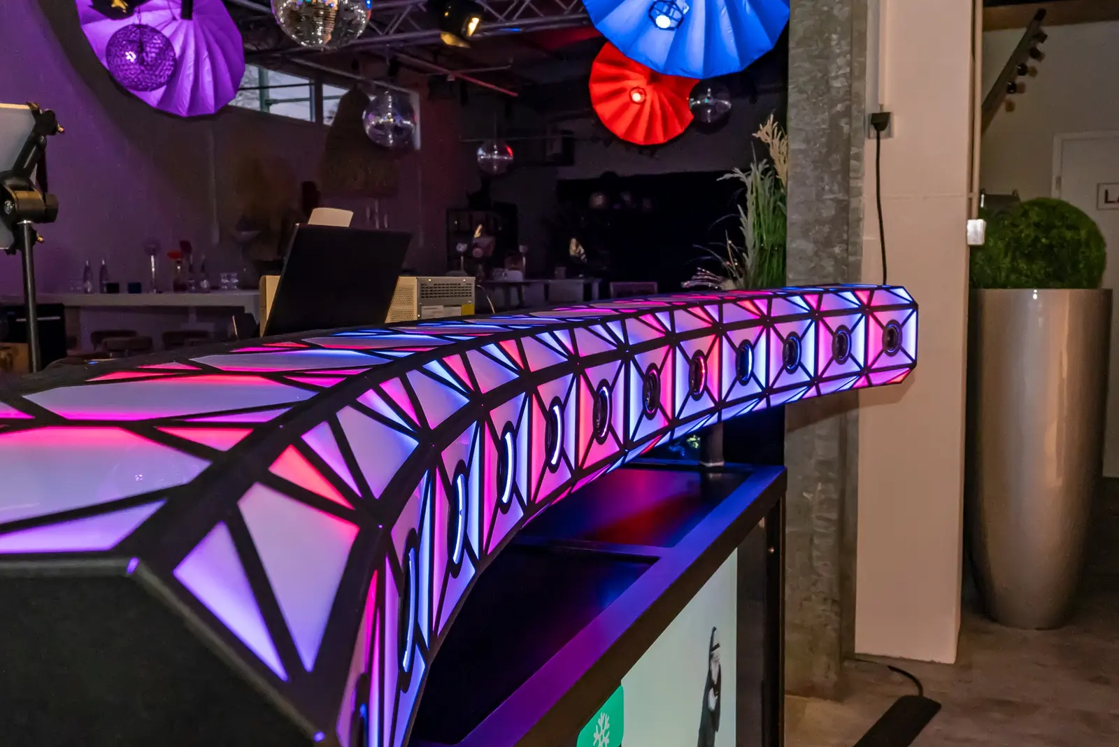 Beleuchtete Bullettime-Installation